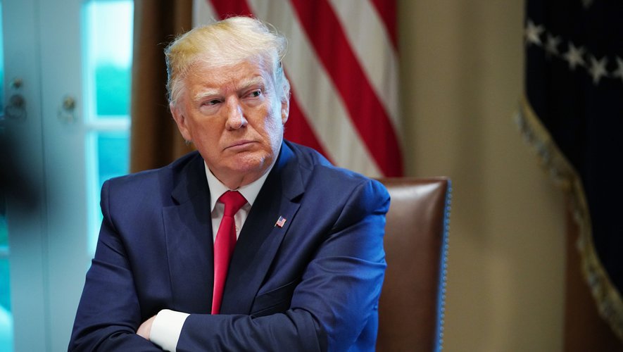 Trump impose des droits de douane de 28 % sur les importations tunisiennes