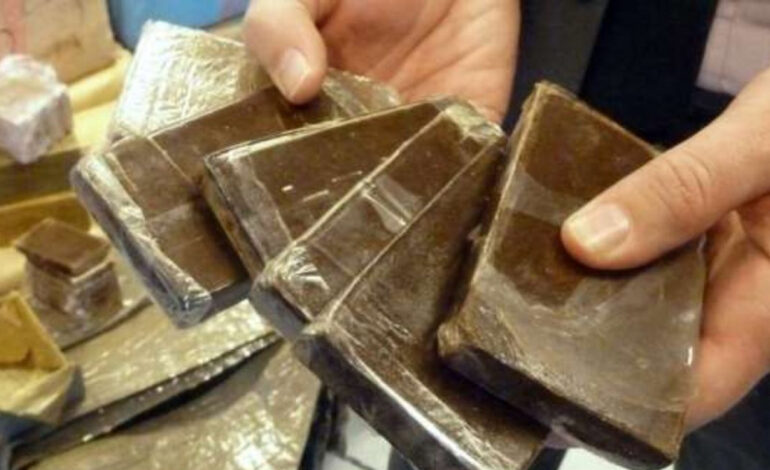Tunisie : Arrestation d’un suspect pour trafic de cannabis près d’un établissement scolaire à Ariana