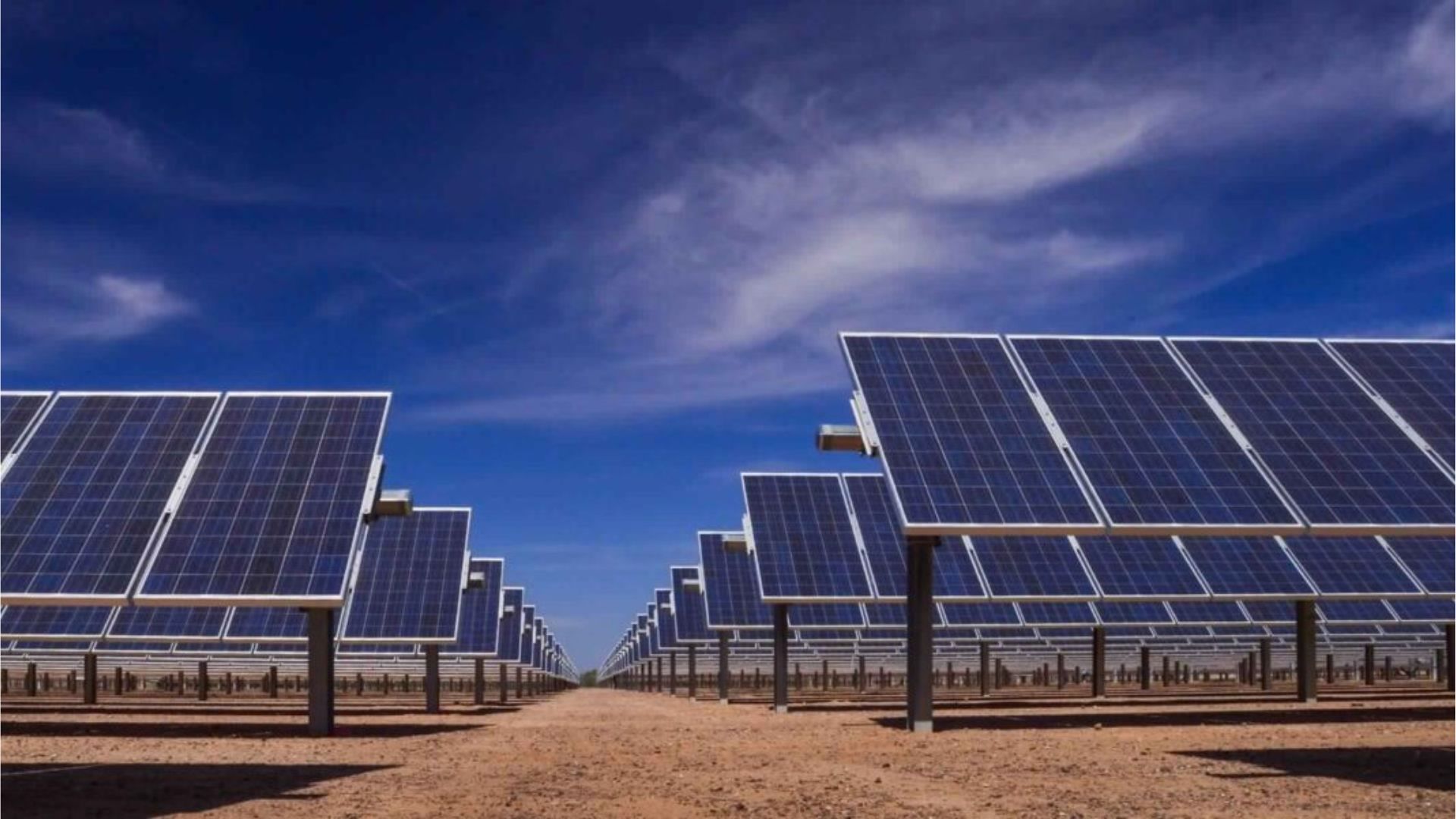 Tunisie : Wael Chouchane inspecte l’avancement de la centrale solaire photovoltaïque de 100 MW à Kairouan