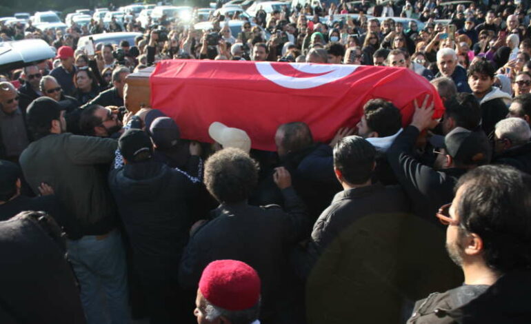 Tunisie – Enterrement de Fethi Haddaoui: Les funérailles d’un grand le jour d’un tapis rouge