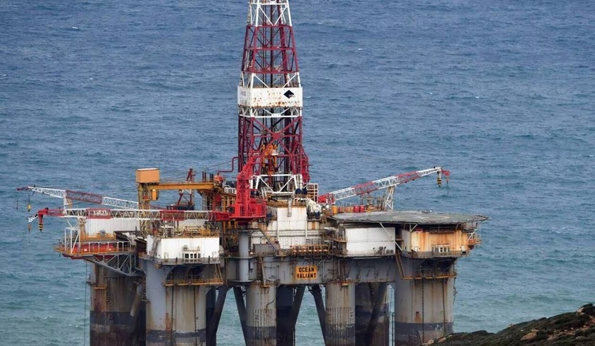 Tunisie – Urgence en mer : La plateforme pétrolière échouée bientôt remise à flot ?