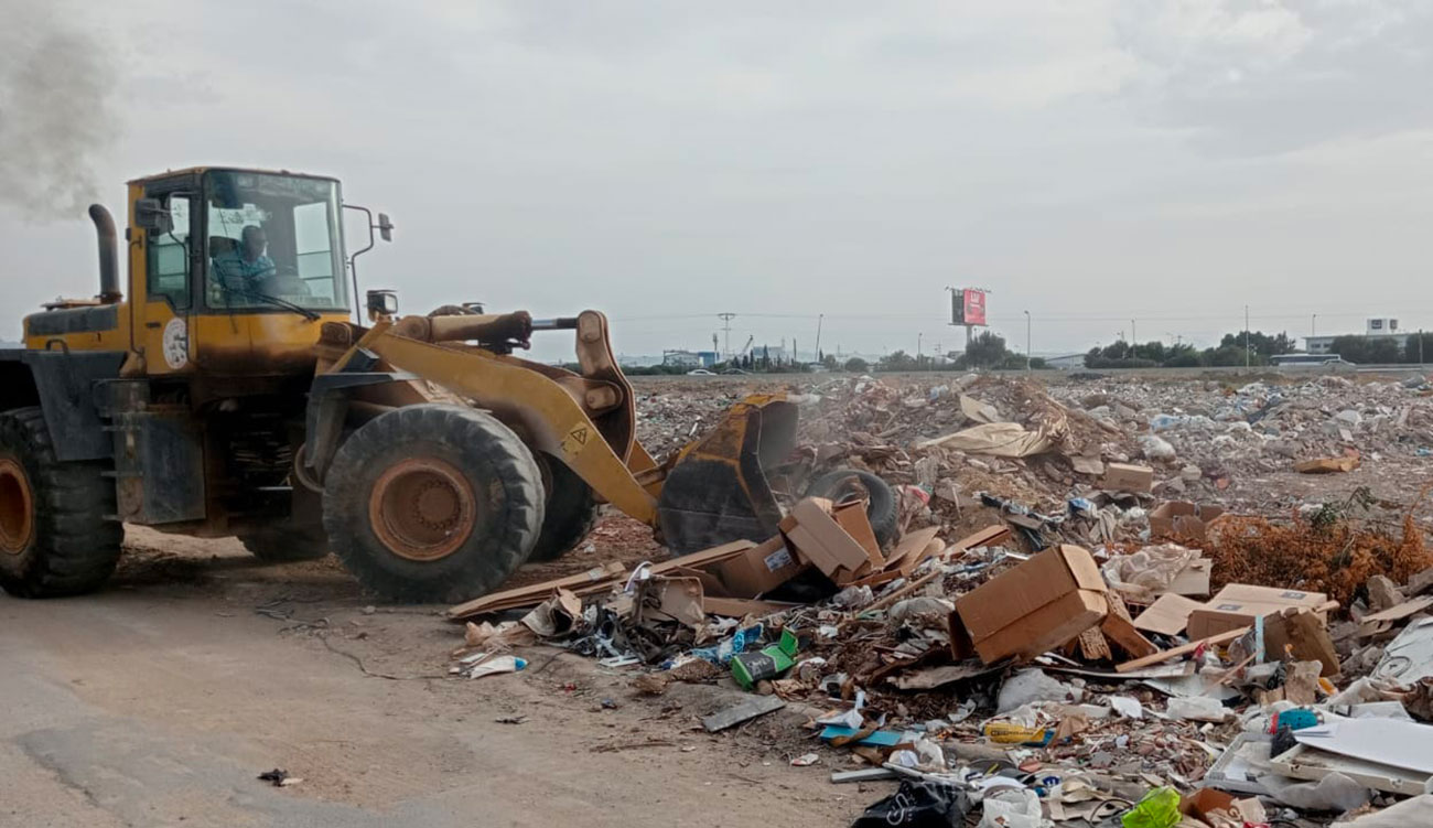 Le ministère de l’Environnement intervient pour éliminer les déchets de construction et de démolition dans les régions et les gouvernorats  les plus touchés