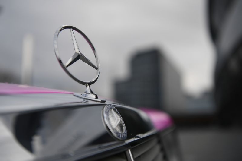 Mercedes-Benz : Une année 2024 difficile, mais des signes de reprise grâce aux ventes de luxe