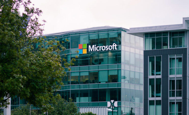 Microsoft investit 80 milliards de dollars pour façonner l’avenir de l’intelligence artificielle