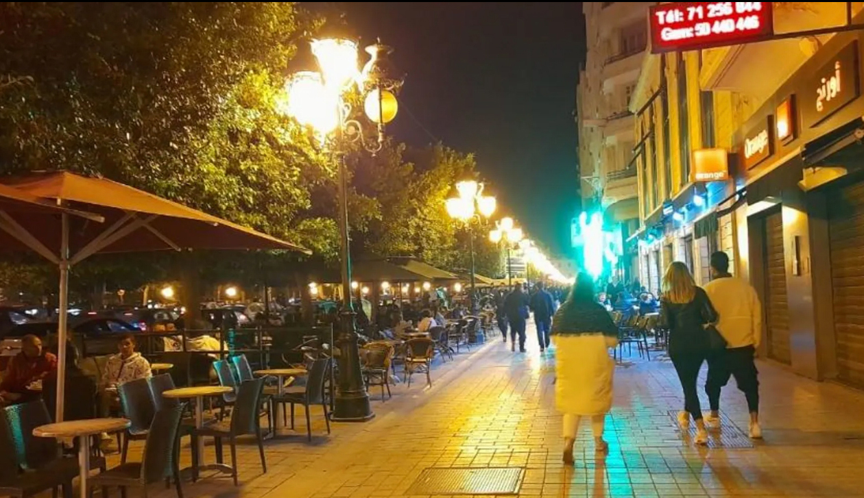 Trottoirs encombrés : la municipalité de Tunis rappelle à l’ordre les commerçants