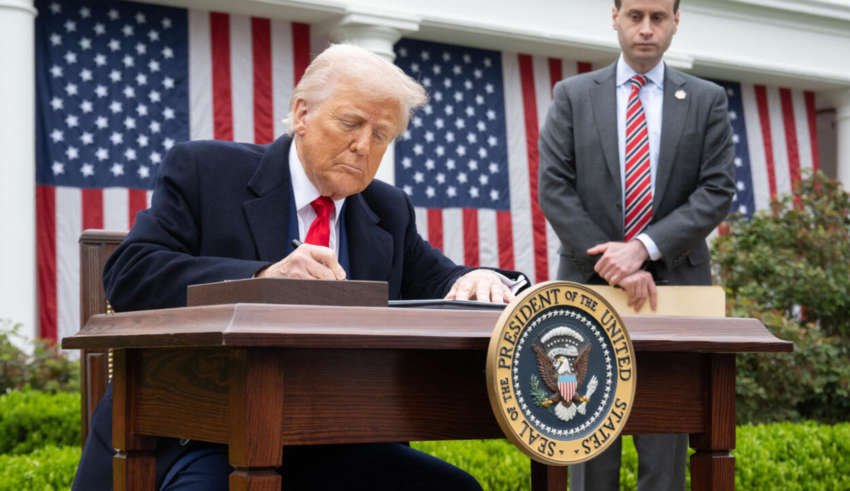 Plus de 970 économistes, dont des prix Nobel, signent une lettre contre la politique tarifaire de Trump