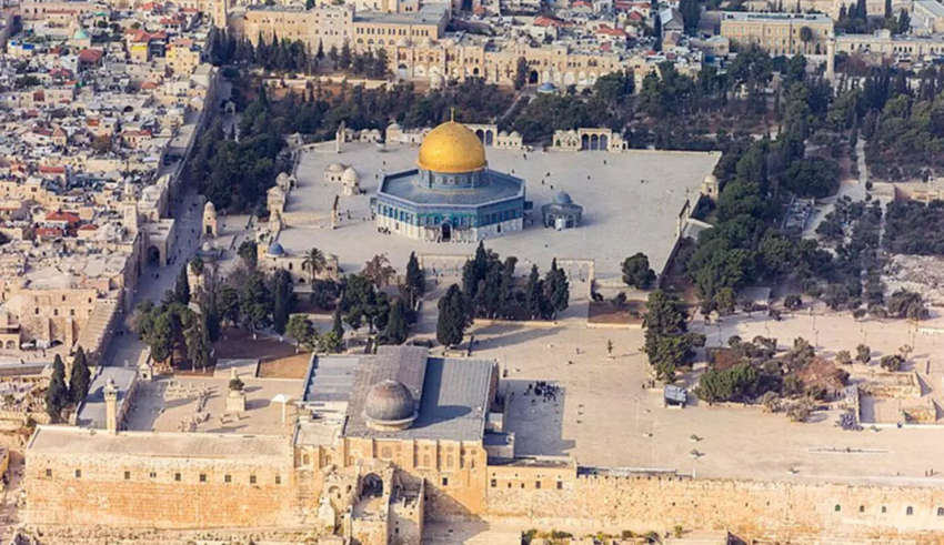 Le Mufti d’Al-Quds alerte sur les menaces de démolition de la mosquée Al-Aqsa