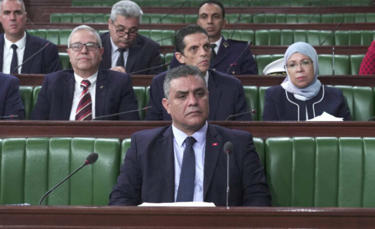 “Il est temps de réformer la loi sur les armes”, déclare le ministre de l’Intérieur