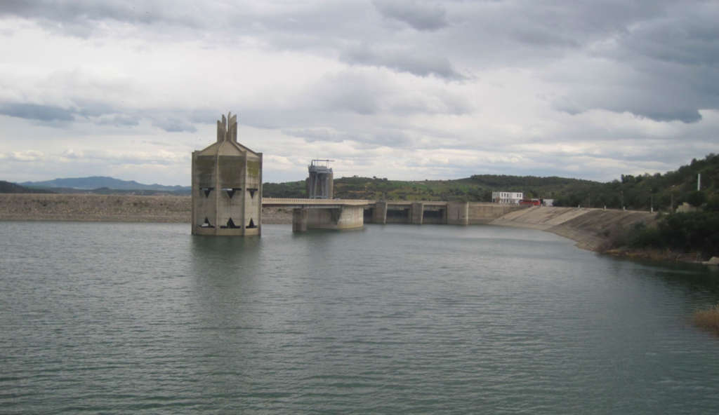 Tunisie : Déversement du barrage de Mellegue face à l’arrivée massive d’eau depuis l’Algérie