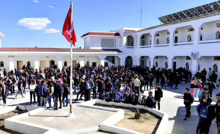 Écoles primaires tunisiennes : Un accès inégal à l’eau et à la sécurité