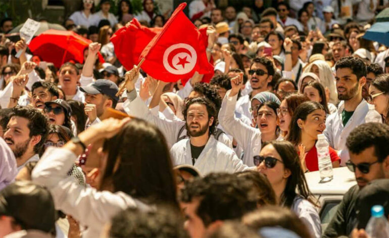 Les jeunes médecins tunisiens dans la rue : appel à des conditions de travail dignes