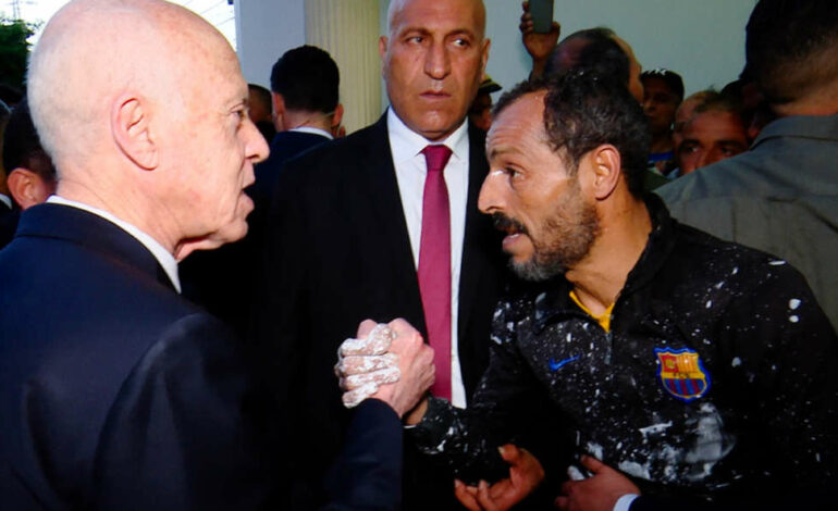 En visite surprise à Dahmani à l’occasion de la fête du Travail : Kaïs Saïed promet la relance d’un patrimoine industriel oubli