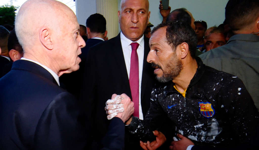 En visite surprise à Dahmani à l’occasion de la fête du Travail : Kaïs Saïed promet la relance d’un patrimoine industriel oubli