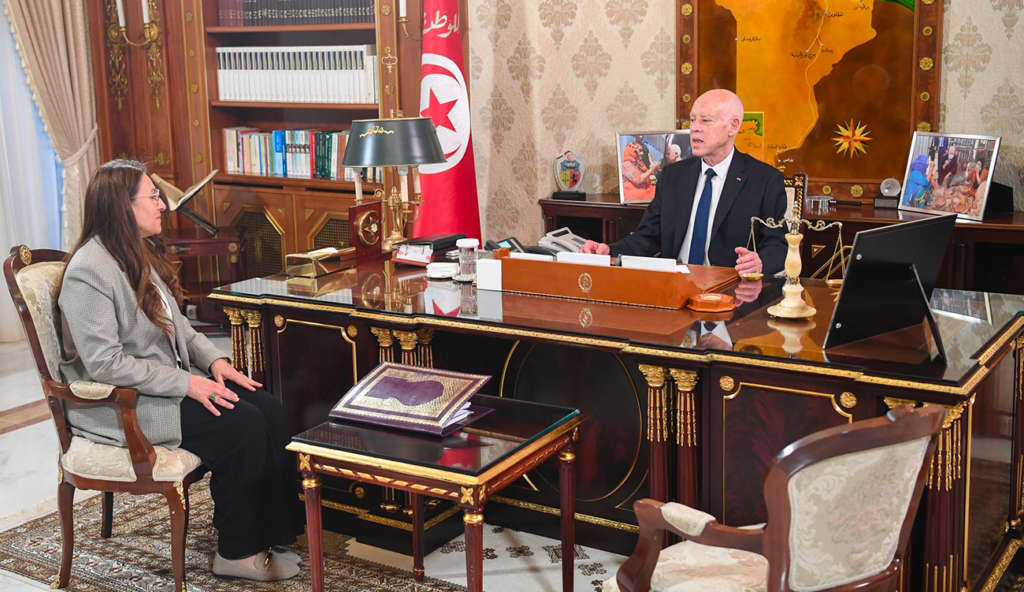 Saïed appelle à faciliter le retour des Tunisiens de l’étranger et à alléger les formalités douanières