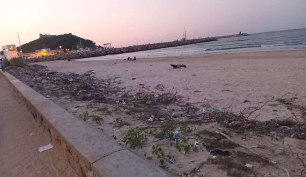 Des plages sales, des routes dégradées : l’état alarmant des villes de Tabarka et Ain Drahem avant l’été