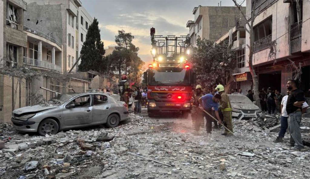 Deux hauts responsables iraniens tués dans des frappes israéliennes