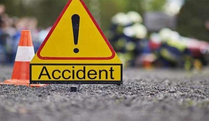 Dérapage d’un minibus touristique et collision entre voitures à Nabeul