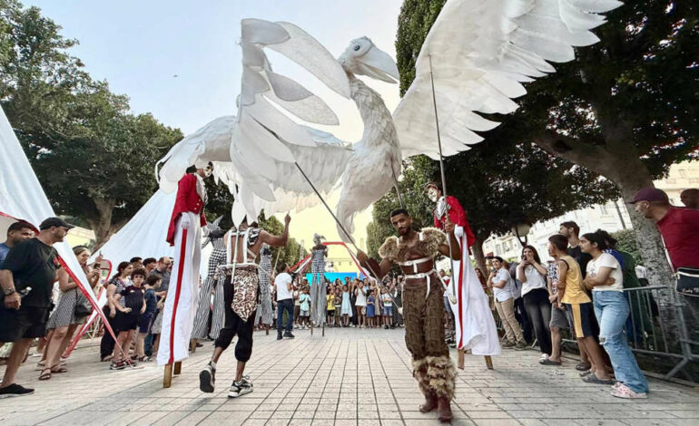 Festival International du Cirque et des Arts de la Rue: la magie opère sur l’Avenue Habib Bourguiba