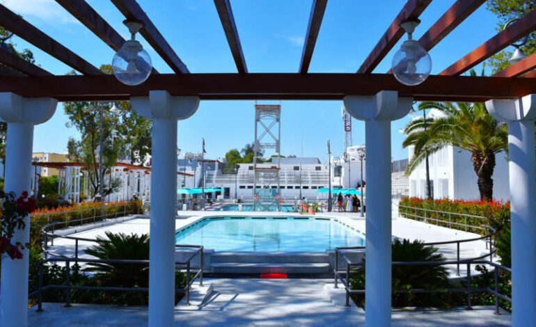 La piscine du Belvédère revoit ses prix : jusqu’à -50 % sur les locations pour mariages